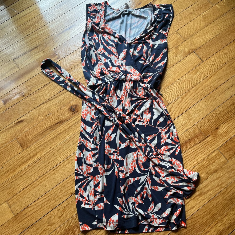 SLEEVELESS BANANA REPUBLIC DRESS SIZE S